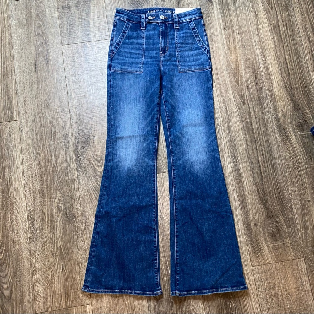 NWT American Eagle high-rise flare stretch jeans, size 4